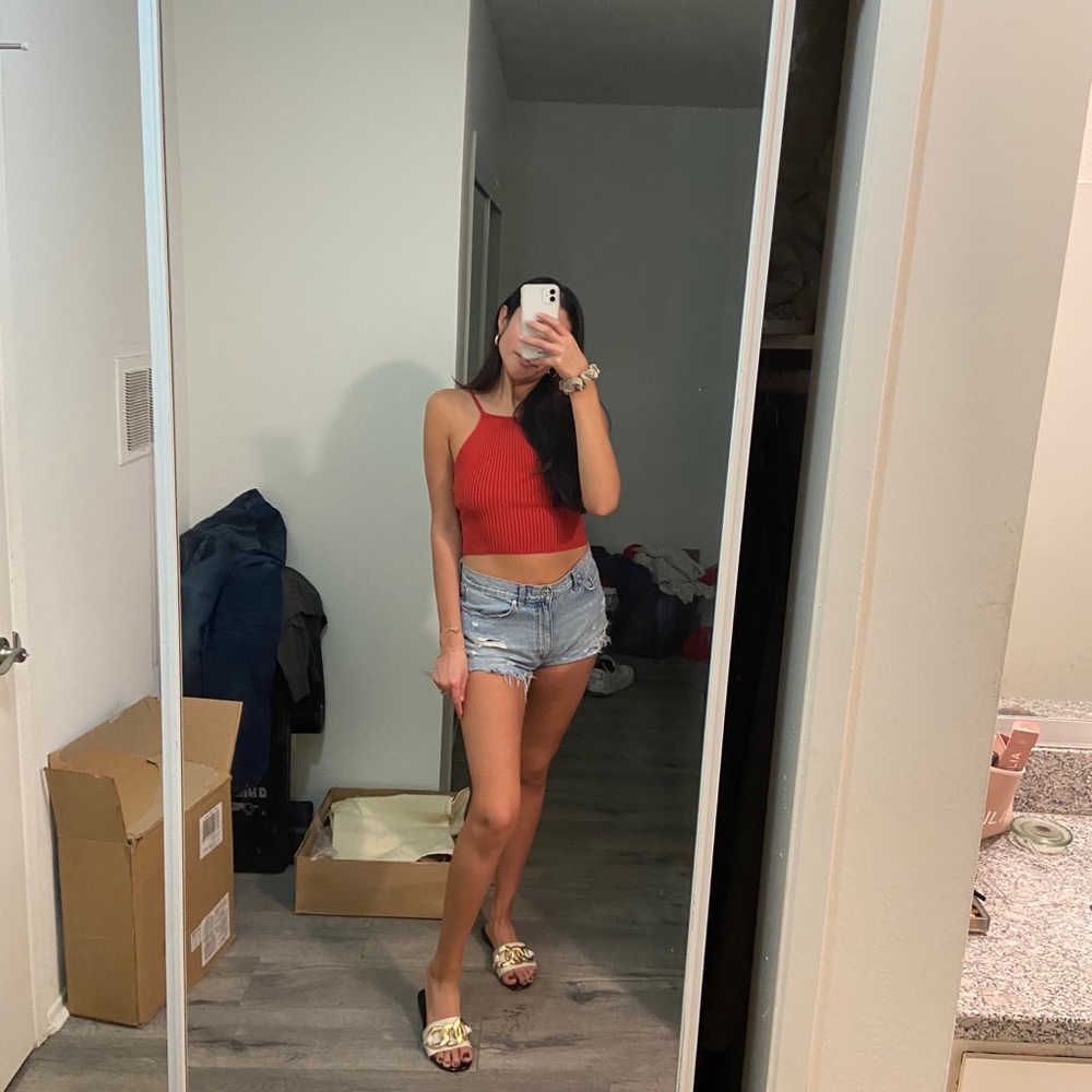 Red ribbed cropped halter top